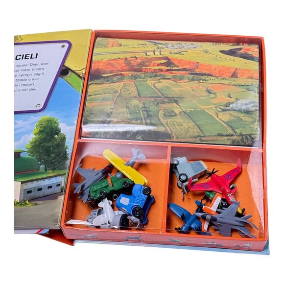 Disney Planes Book and Character Figure Box Set New Italian - Picture 5 of 8